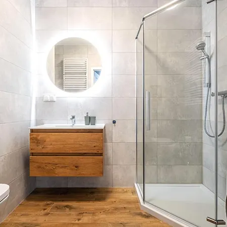 Gogdansk One Free Parking